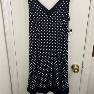 NWT Chaps v- neck dress polka dots